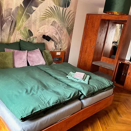 Faulpelz - Doppelzimmer Flora Niederorschel